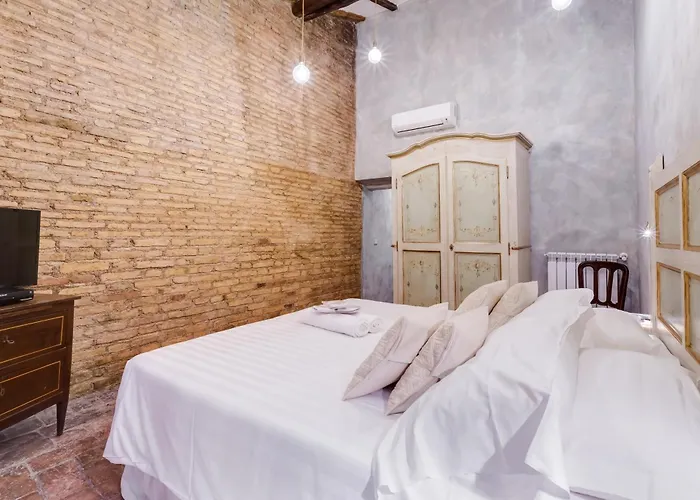 Experience Spanish Steps Apartment *