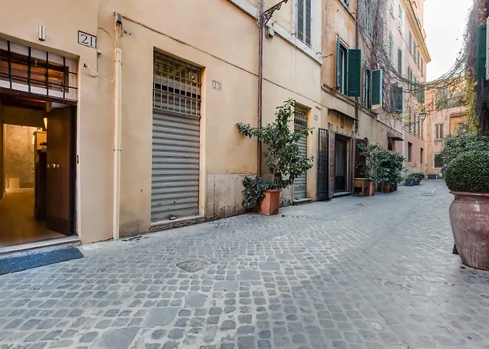 Experience Spanish Steps Apartment *